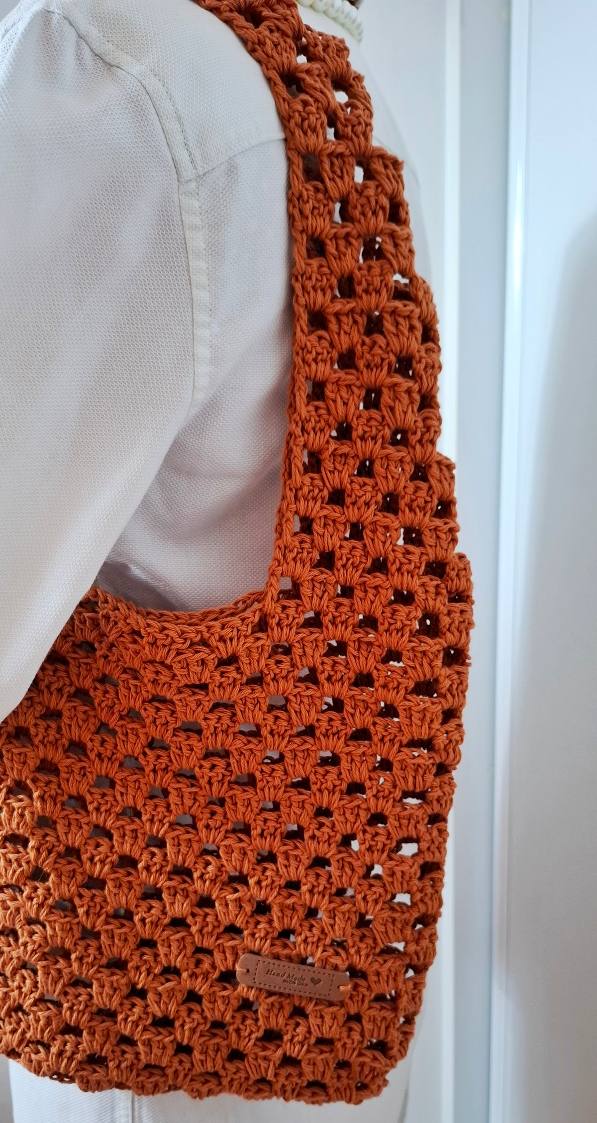 Bolsa Fim de Semana feita à mão em crochet com linhas DROPS Love You 7 - peça exclusiva L'Amuleto Atelier