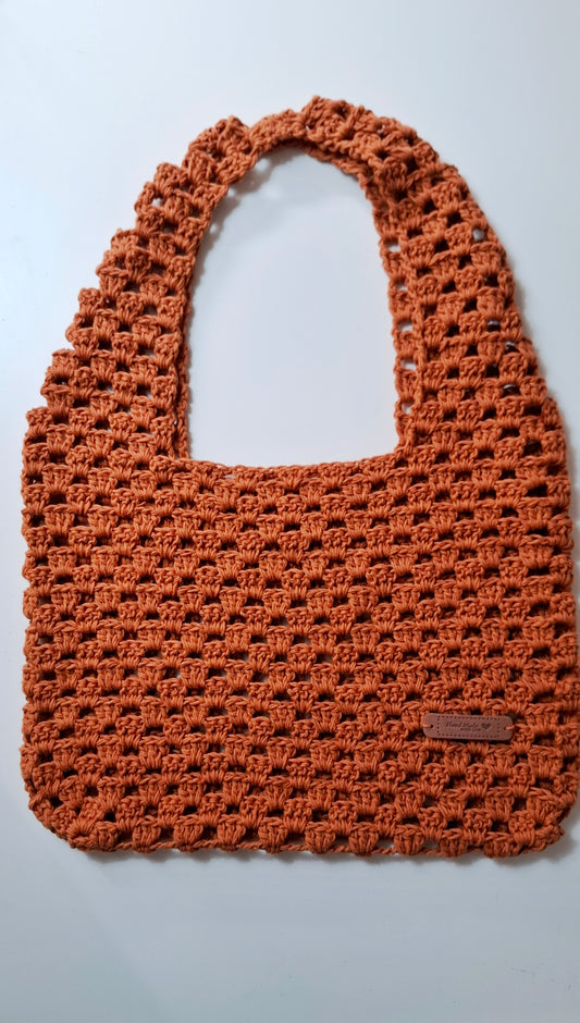 Bolsa Fim de Semana feita à mão em crochet com linhas DROPS Love You 7 - peça exclusiva L'Amuleto Atelier